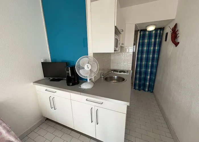 Deux Pieces 2 Couchages Cap D'agde Naturisme Cn040-370