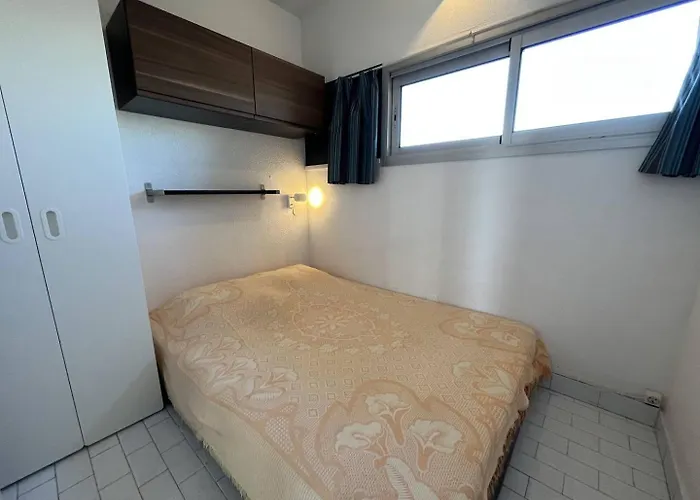 Deux Pieces 2 Couchages Cap D'agde Naturisme Cn040-370